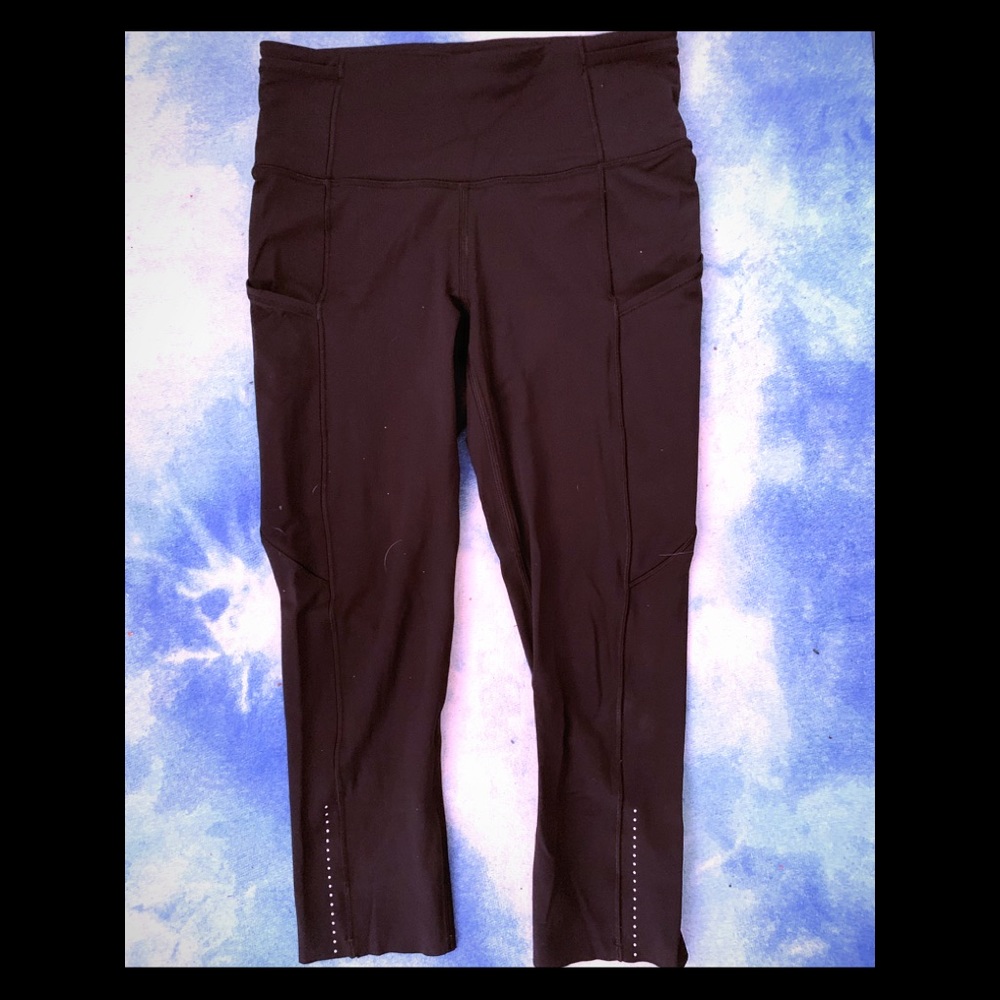 Sold /NWOT Lululemon nwot crop leggings